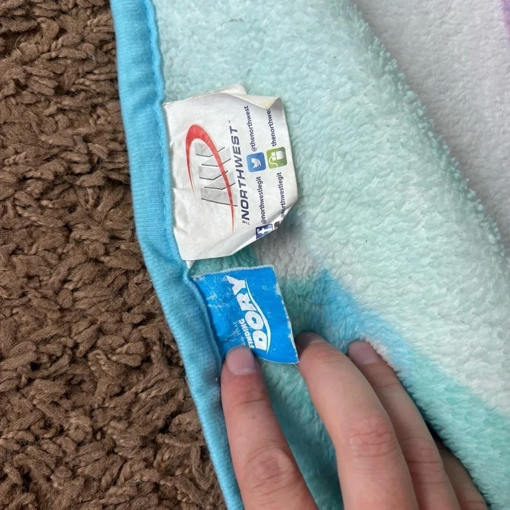 Disney Finding Dory Blue and Orange Blanket Fleece Fish